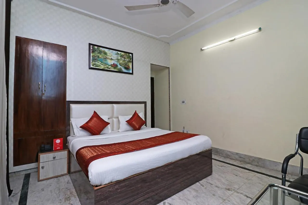 *** Hotel Oyo 10124 Ashiana Guest House Gurgaon India
